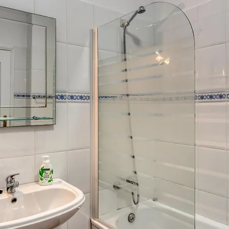 Pip House, A In Madeira